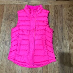 Gap Bright  Pink Puffer Vest NWT